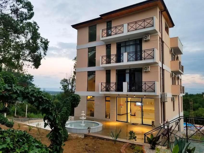 Vita Gardenia Hotel Tskaltubo Bagian luar foto