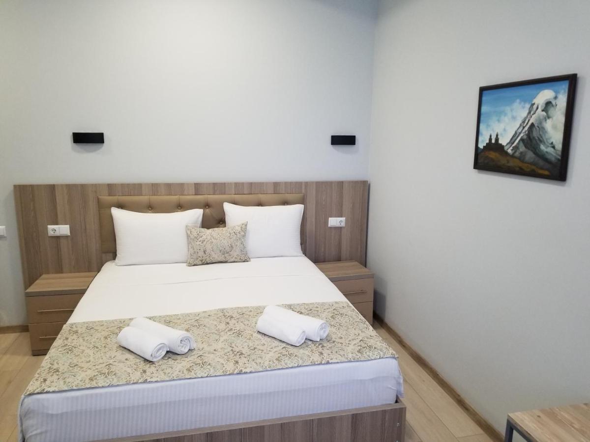 Vita Gardenia Hotel Tskaltubo Bagian luar foto