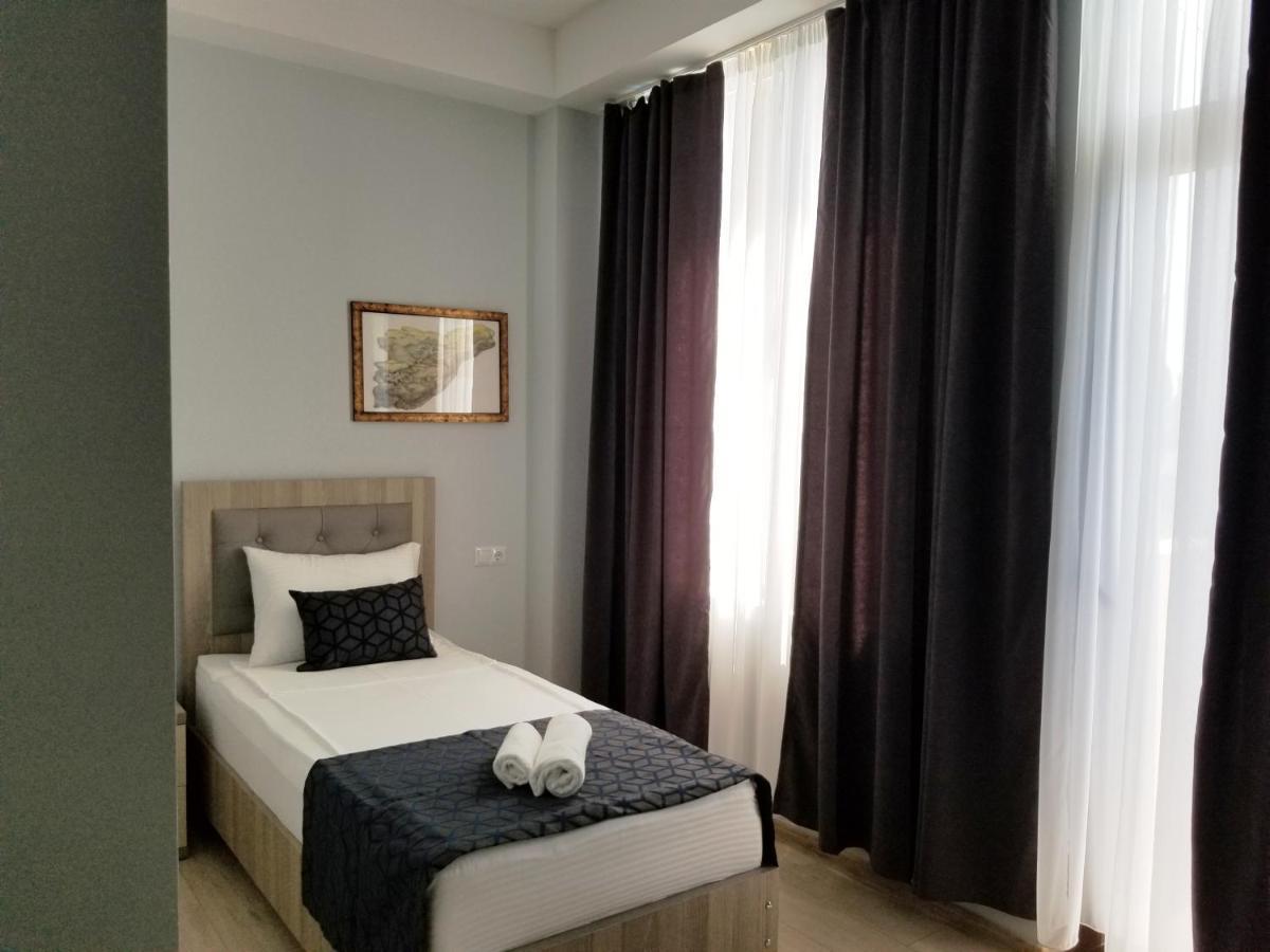 Vita Gardenia Hotel Tskaltubo Bagian luar foto