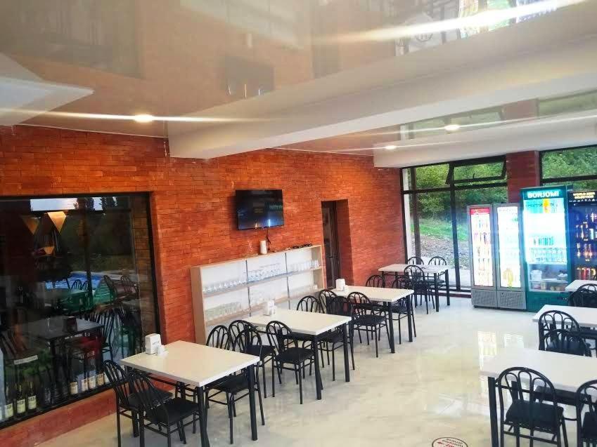 Vita Gardenia Hotel Tskaltubo Bagian luar foto