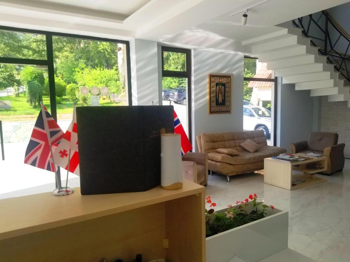 Vita Gardenia Hotel Tskaltubo Bagian luar foto
