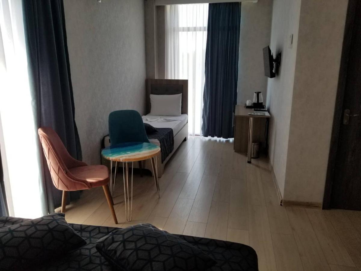 Vita Gardenia Hotel Tskaltubo Bagian luar foto