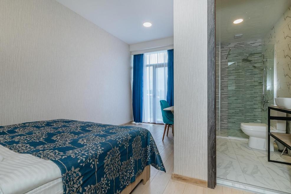 Vita Gardenia Hotel Tskaltubo Bagian luar foto
