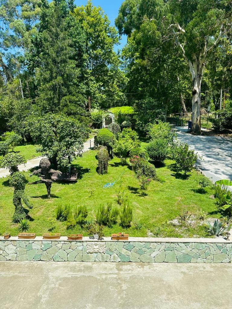 Vita Gardenia Hotel Tskaltubo Bagian luar foto